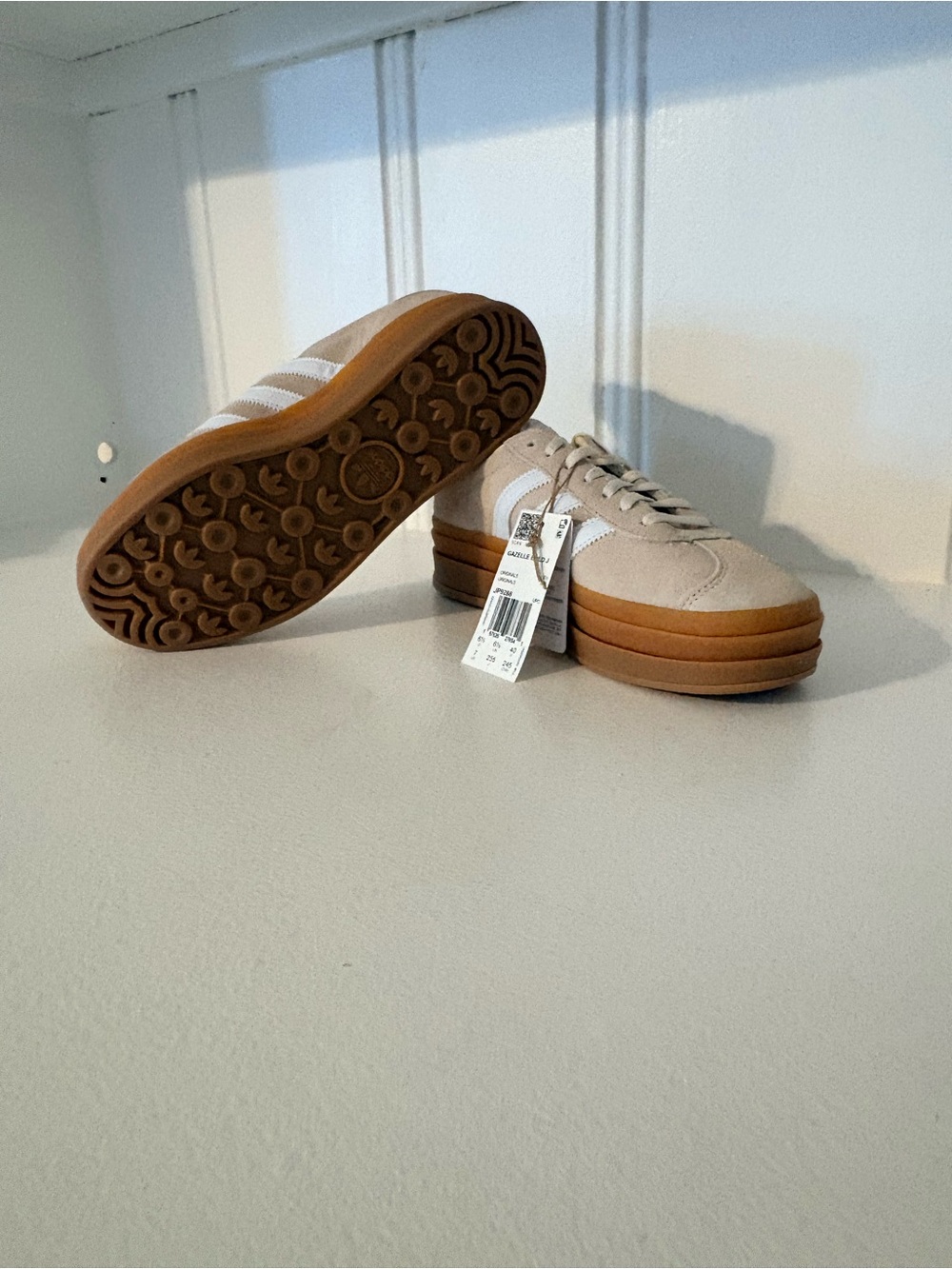 adidas Beige and White Women’s Sneakers - Picture 3 of 5